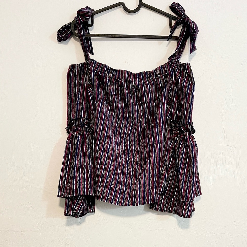 Pre-loved! ROOMMATES Tie Shoulders Cottagecore Top!